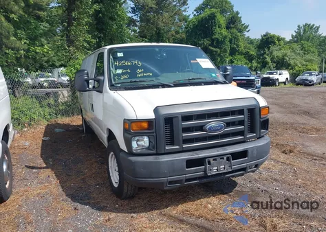 2010 Ford E-150 Commercial/Recreational z USA, uszkodzony, nr VIN 1FTNE1EWXADA91847